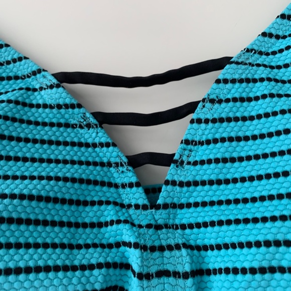Plus Size 5x Swim top - Picture 2 of 3